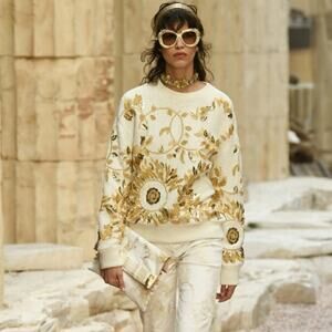 NEW!!! CHANEL 18C PARIS GREECE EMBROIDERED POOLOVER SWEATER FR 40 US 8